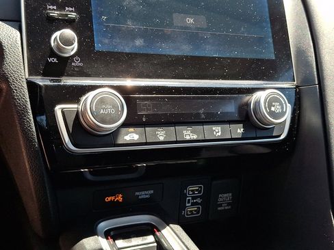 Used 2019 Honda Insight EX image 15