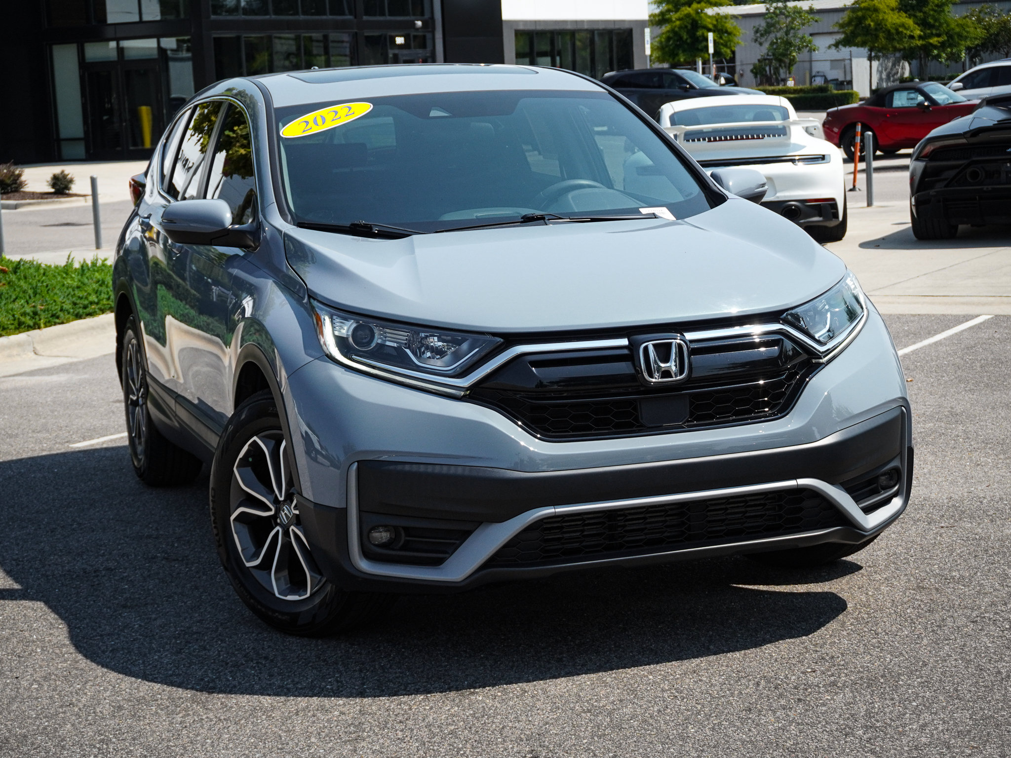 Used 2022 Honda CR-V EX image 2