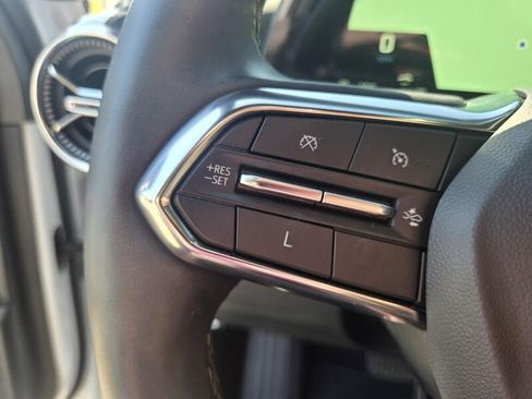 Used 2025 Chevrolet Equinox LT image 12