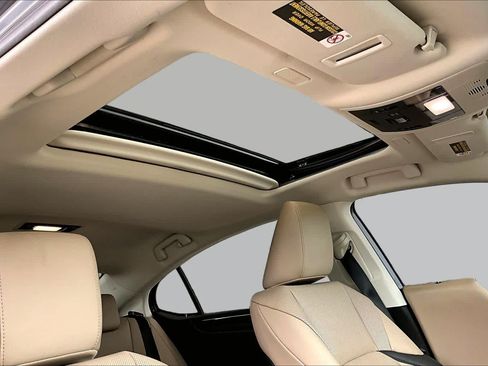 Used 2021 Lexus ES 350 w/ Premium Package FWD image 13