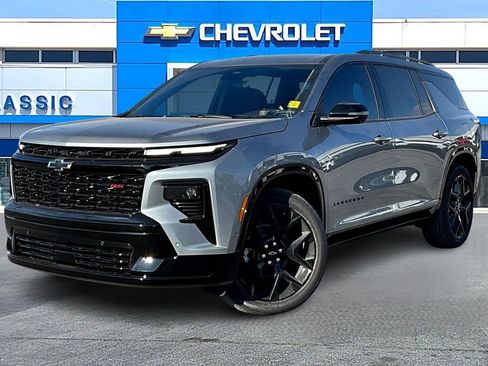 New 2026 Chevrolet Traverse RS image 2