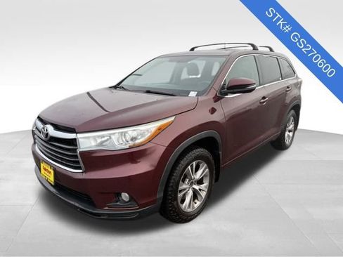 Used 2016 Toyota Highlander Plus image 3
