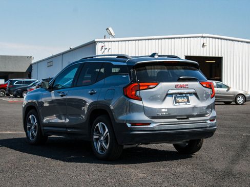 Used 2020 GMC Terrain SLT w/ Preferred Package AWD/4WD image 7