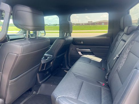 Used 2025 Toyota Tundra SR5 w/ SR5 Premium Package AWD/4WD image 17