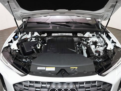 Certified 2025 Audi Q5 Premium Plus w/ Premium Plus image 4