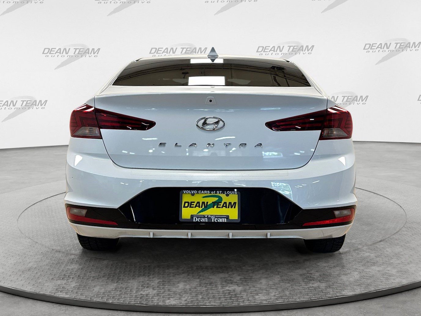 Used 2020 Hyundai Elantra SEL FWD image 15