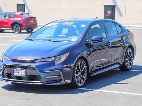 Used 2012 Toyota Prius Three FWD image 3
