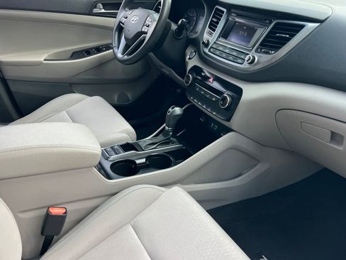 Used 2017 Hyundai Tucson Sport FWD image 19