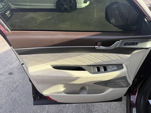 Used 2020 Hyundai Palisade Limited image 21