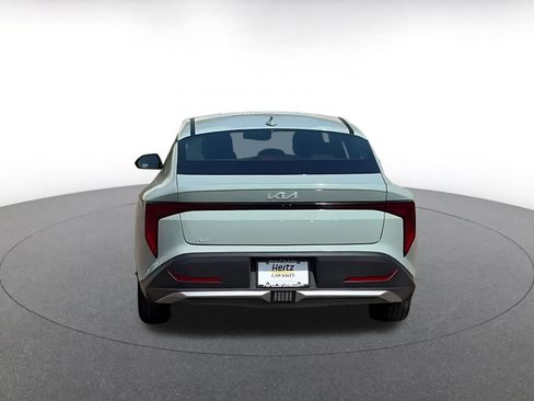 Used 2025 Kia K4 LXS image 12