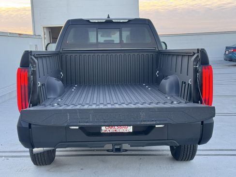 New 2026 Toyota Tundra SR image 9