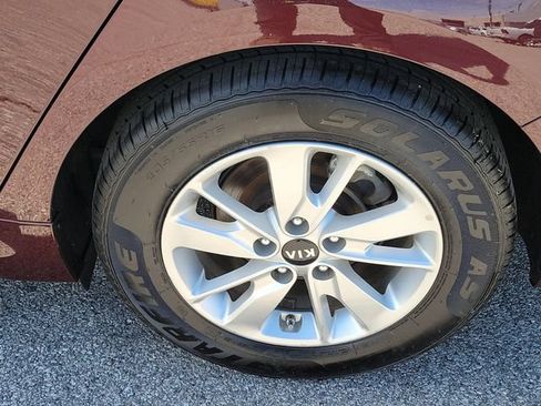 Used 2016 Kia Optima LX FWD image 25