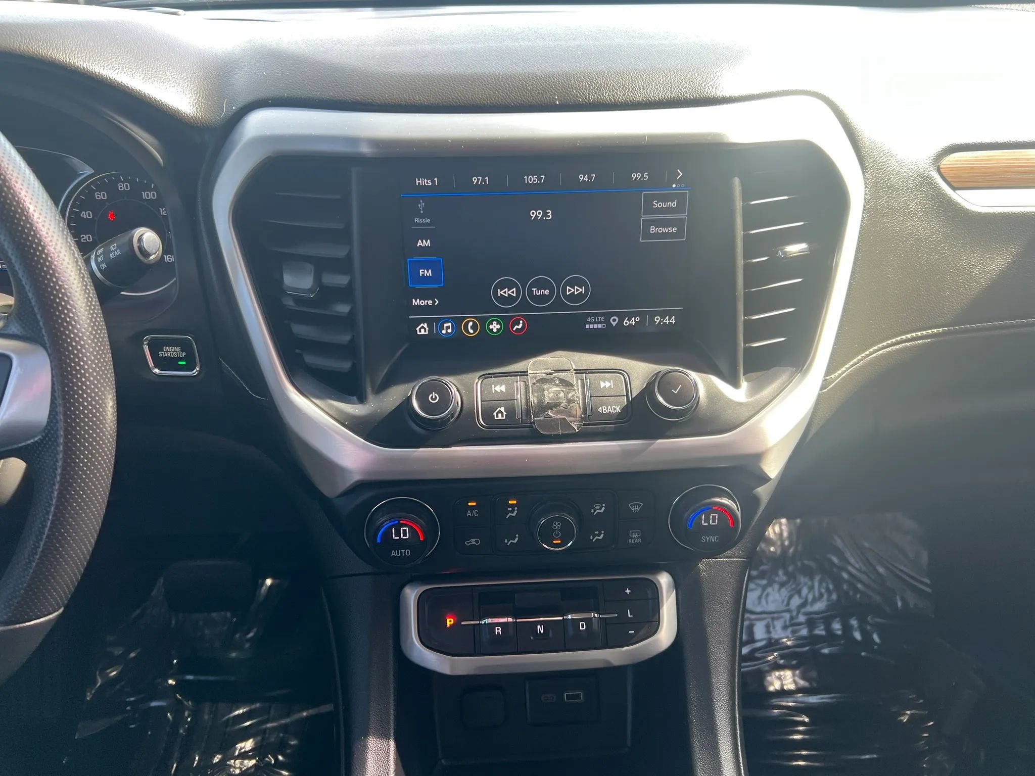 Used 2022 GMC Acadia SLE AWD/4WD image 12