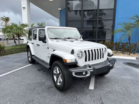 Used 2020 Jeep Wrangler Unlimited Sahara w/ Safety Group AWD/4WD image 2