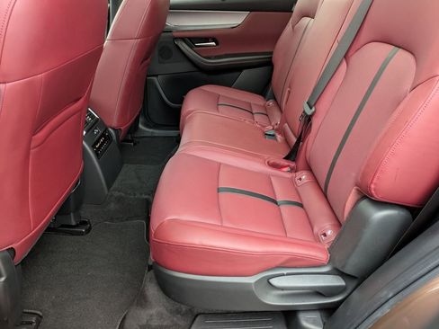 Used 2025 MAZDA CX-70 3.3 Turbo S w/ Premium Package image 28