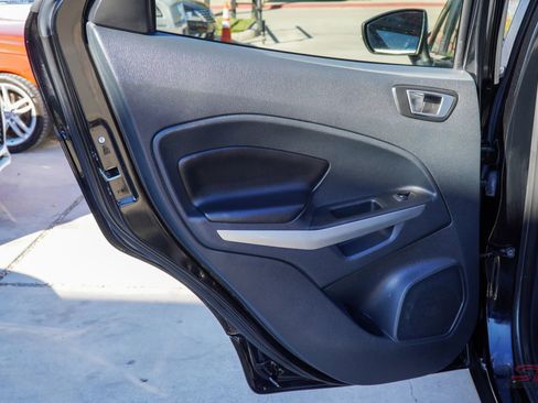 Used 2020 Ford EcoSport Titanium image 16