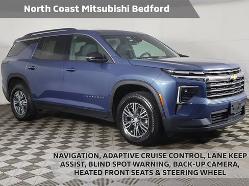 Used 2025 Chevrolet Traverse LT AWD/4WD image 1