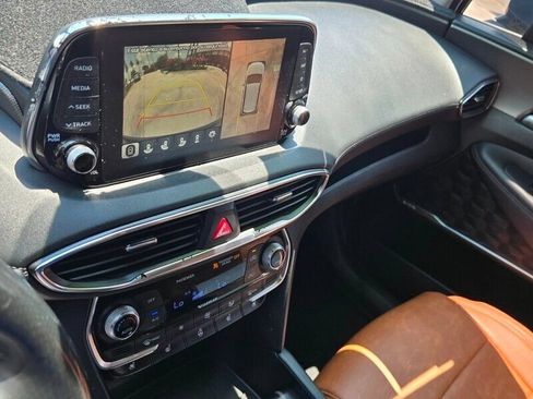 Used 2020 Hyundai Santa Fe Limited AWD/4WD image 20