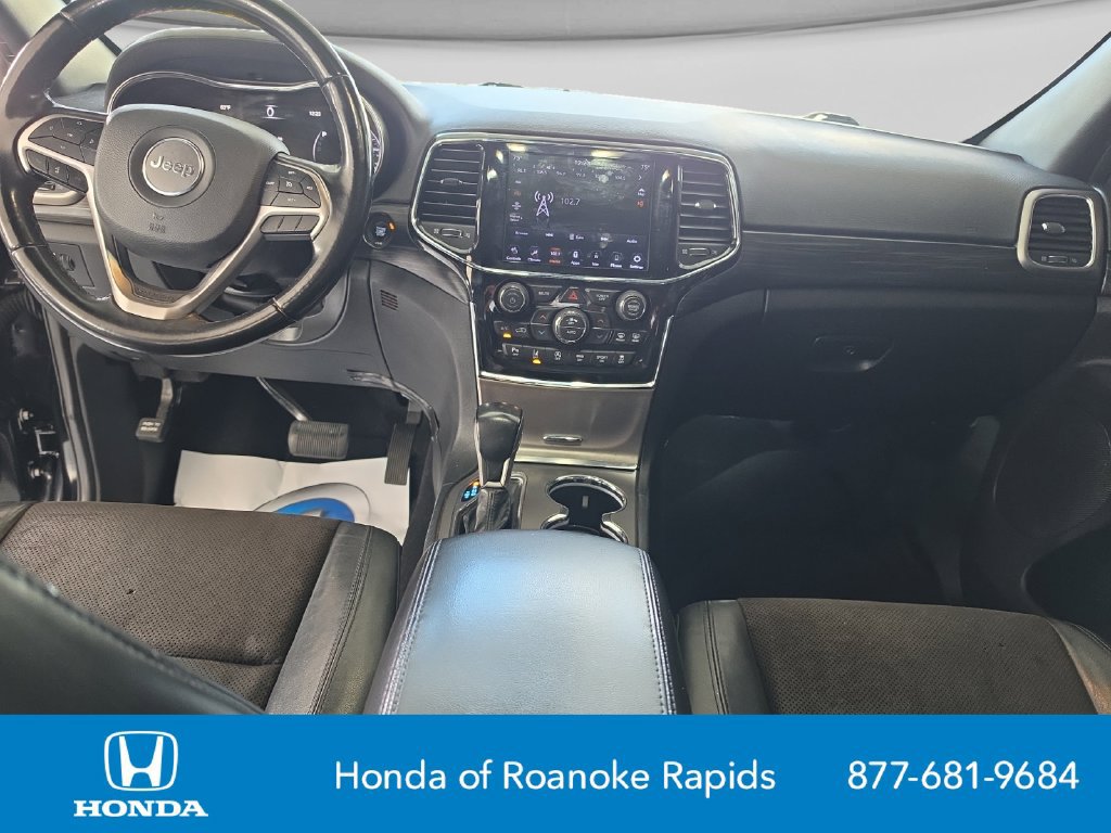 Used 2020 Jeep Grand Cherokee Laredo w/ Laredo X Package RWD image 12