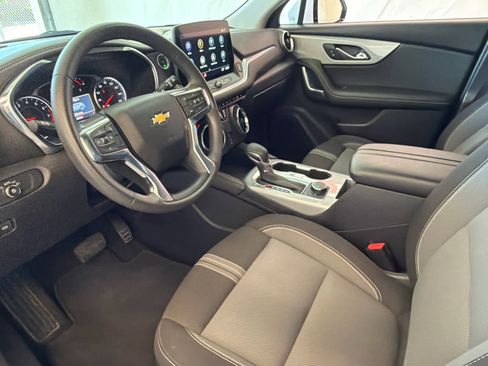 Used 2025 Chevrolet Blazer LT FWD image 14