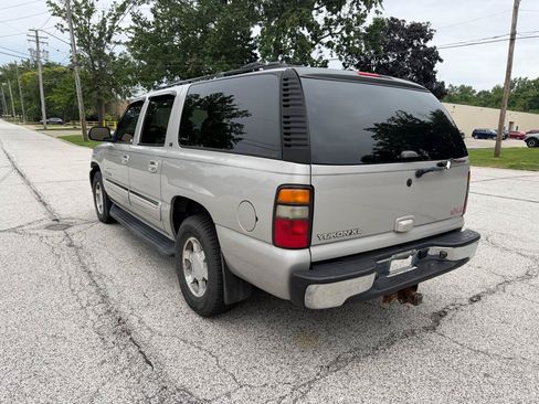 Used 2006 GMC Yukon XL SLT w/ SLT Preferred Equipment Group RWD image 7