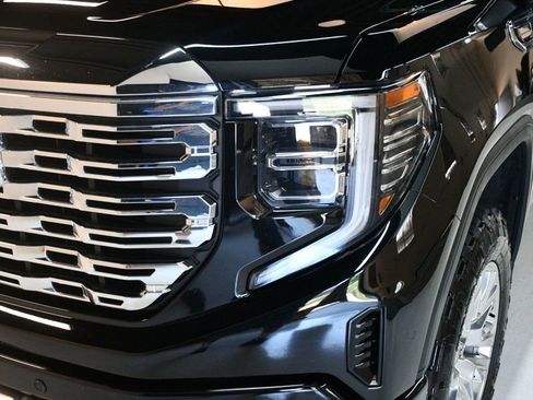 Used 2023 GMC Sierra 1500 Denali image 11
