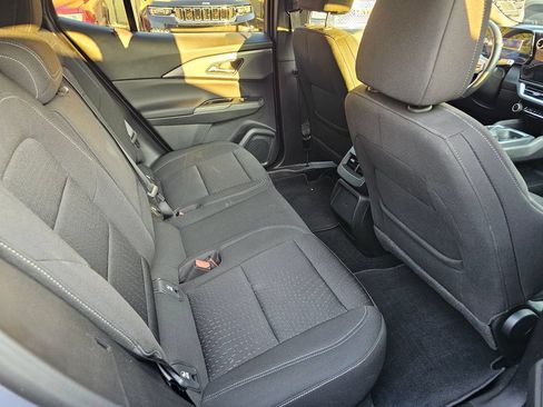 Used 2025 Chevrolet Equinox EV LT w/ Comfort Package FWD image 23