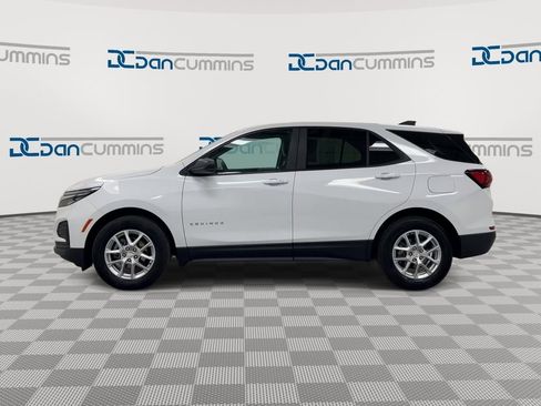 Used 2024 Chevrolet Equinox LS w/ LS Convenience Package image 5