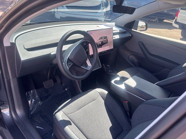 Used 2026 Tesla Model Y AWD image 11