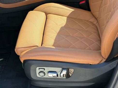 Certified 2023 BMW X7 xDrive40i w/ Premium Package image 22