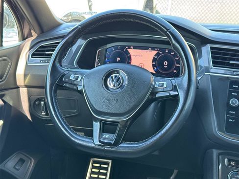 Used 2019 Volkswagen Tiguan SEL Premium R-Line AWD/4WD image 23