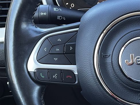 Used 2020 Jeep Compass Latitude w/ Cold Weather Group image 12