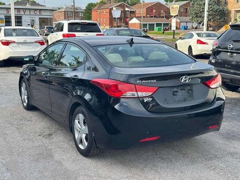 Used 2013 Hyundai Elantra GLS w/ Preferred Pkg FWD image 5