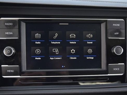 Certified 2024 Volkswagen Jetta SE w/ Panoramic Sunroof Package image 14