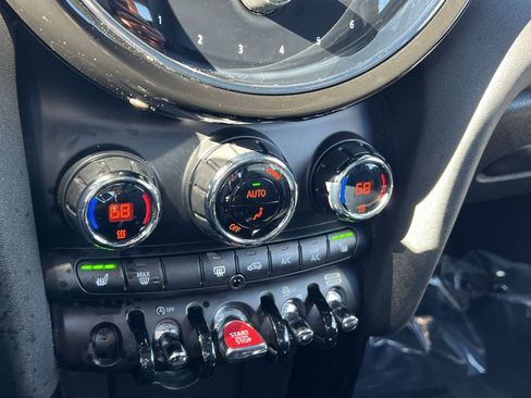 Used 2022 MINI Cooper S w/ Premium Package image 22