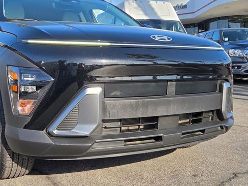 Used 2025 Hyundai Kona SEL AWD/4WD image 9