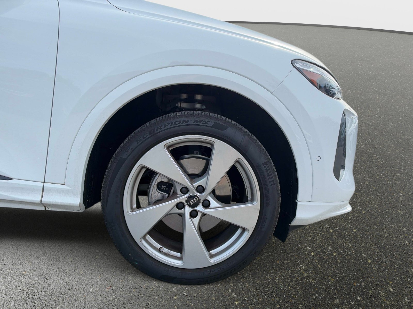 Used 2025 Audi Q5 Premium Plus AWD/4WD image 6
