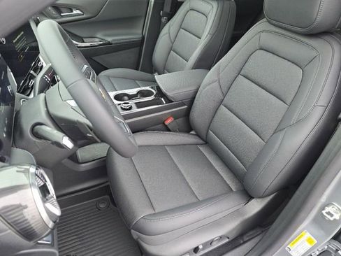 New 2026 Chevrolet Equinox LT w/ Convenience Package II image 25