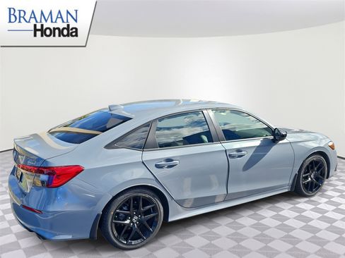 Used 2023 Honda Civic Sport image 3