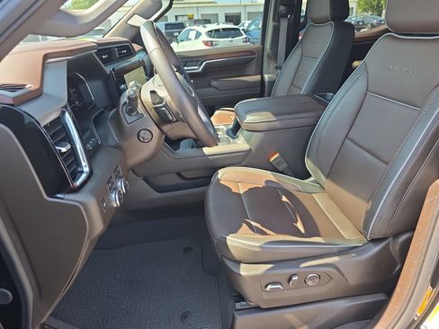 Used 2024 GMC Sierra 1500 Denali AWD/4WD image 12