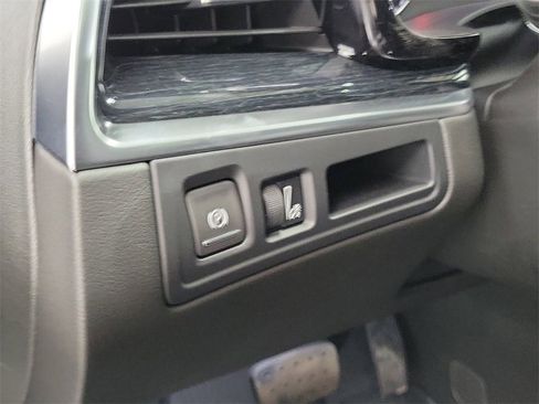 New 2025 Cadillac XT5 Premium Luxury w/ LPO, Floor Liner Package image 8