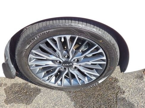 Used 2023 Kia Forte GT-Line w/ GT-Line Premium Package FWD image 34