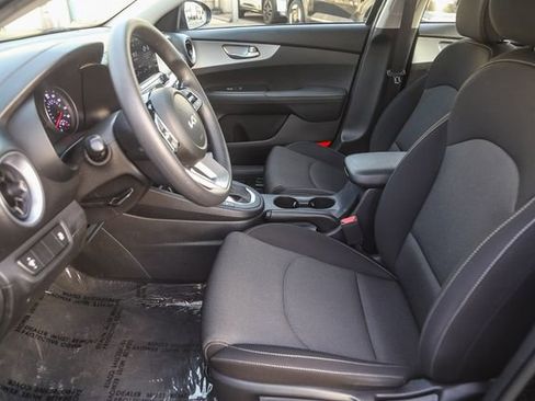 Certified 2023 Kia Forte LXS image 17