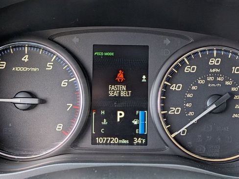 Used 2017 Mitsubishi Outlander SEL image 7