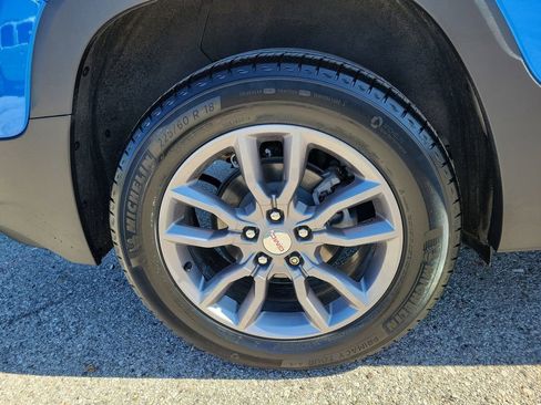 Certified 2024 GMC Terrain SLT w/ LPO, Floor Liner Package image 5