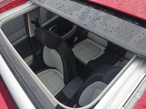 New 2026 Hyundai Venue SEL image 17