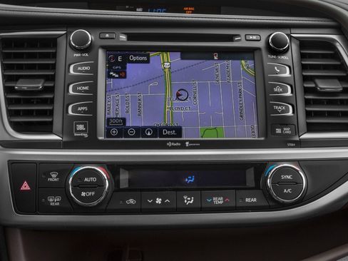 Used 2016 Toyota Highlander Limited AWD/4WD image 13