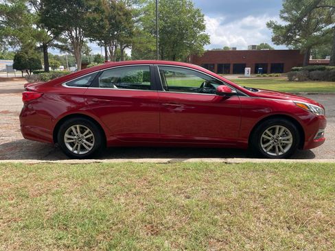 Used 2015 Hyundai Sonata SE w/ Option Group 09 image 6