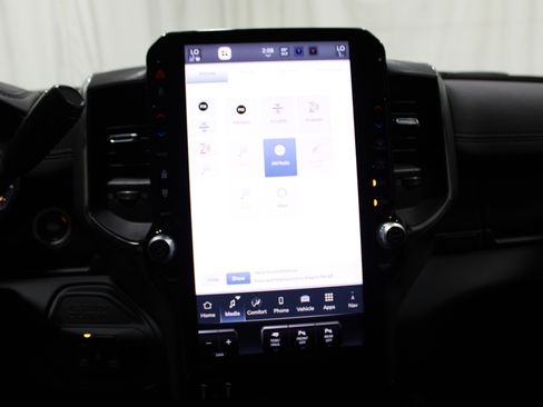 Used 2025 RAM 2500 Laramie image 19