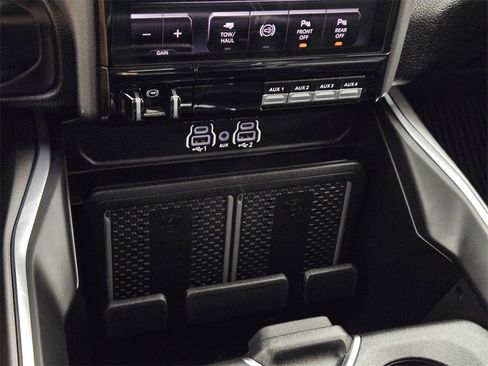 Used 2025 RAM 2500 Laramie image 17